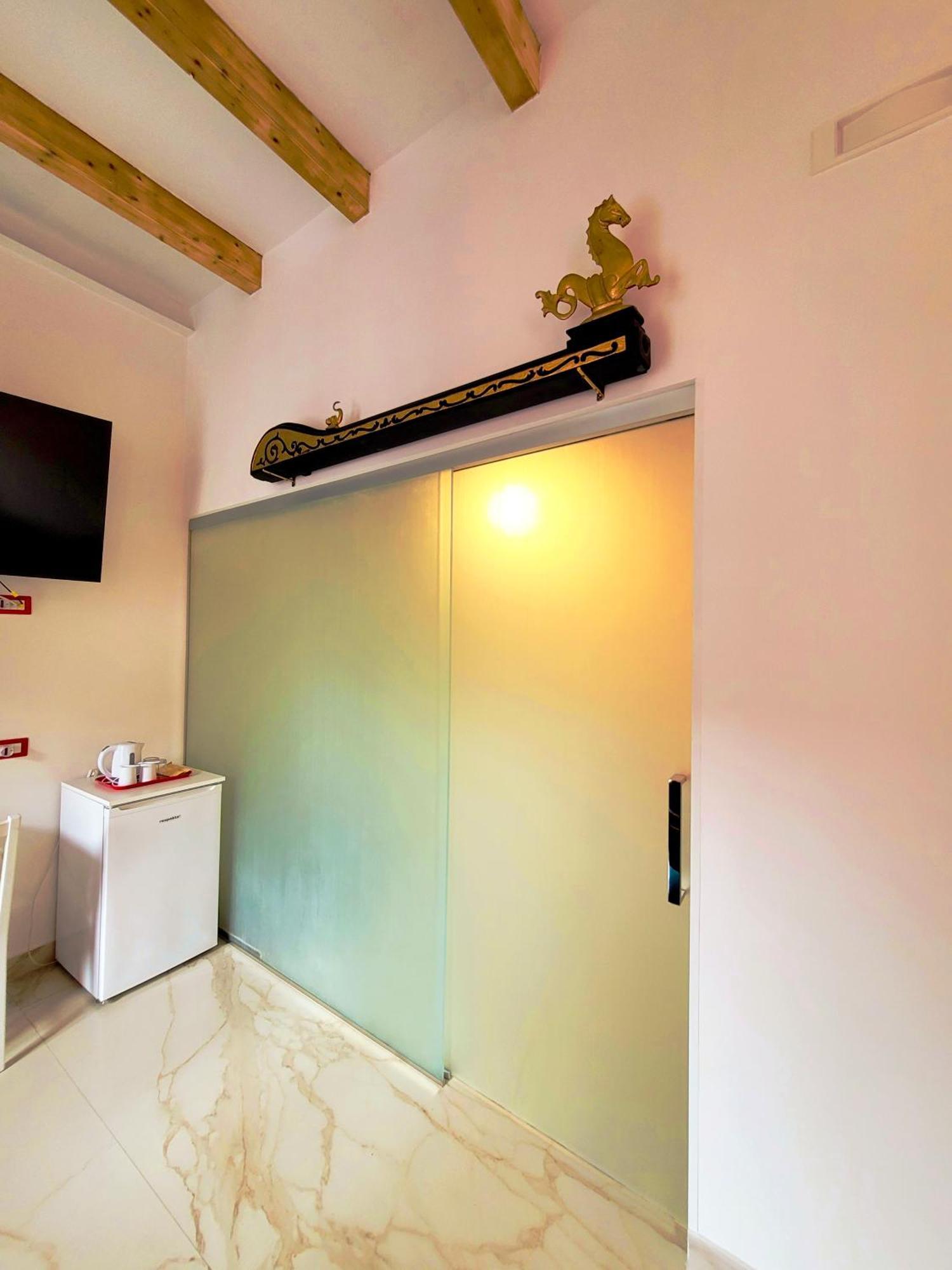I Migliori Artisti Hotel Napoli Ngoại thất bức ảnh